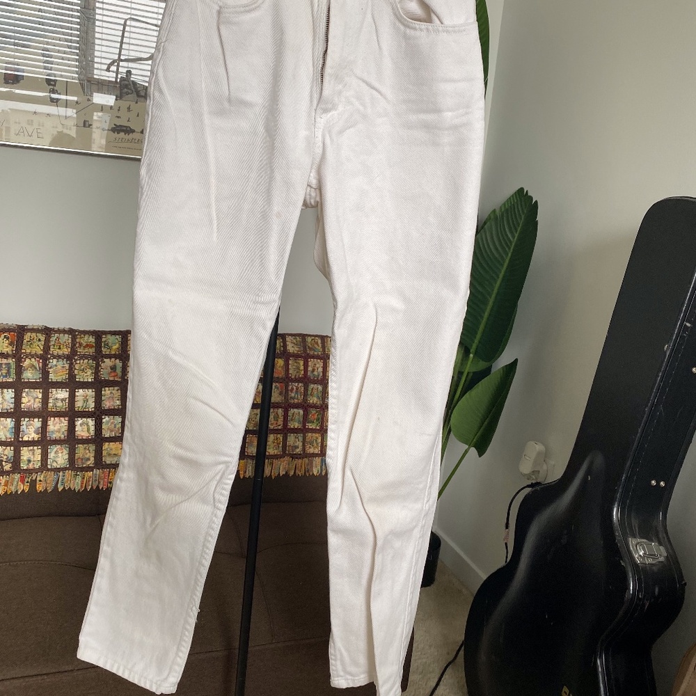 L.A Blue white jeans